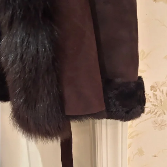 Women’s Dark Brown Suede Jacket with Plush Fur Trim.total fur lined size L - Picture 7 of 10